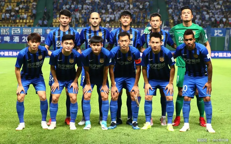 关于江苏苏宁客场不敌广州富力，遭遇近期连败困境的信息