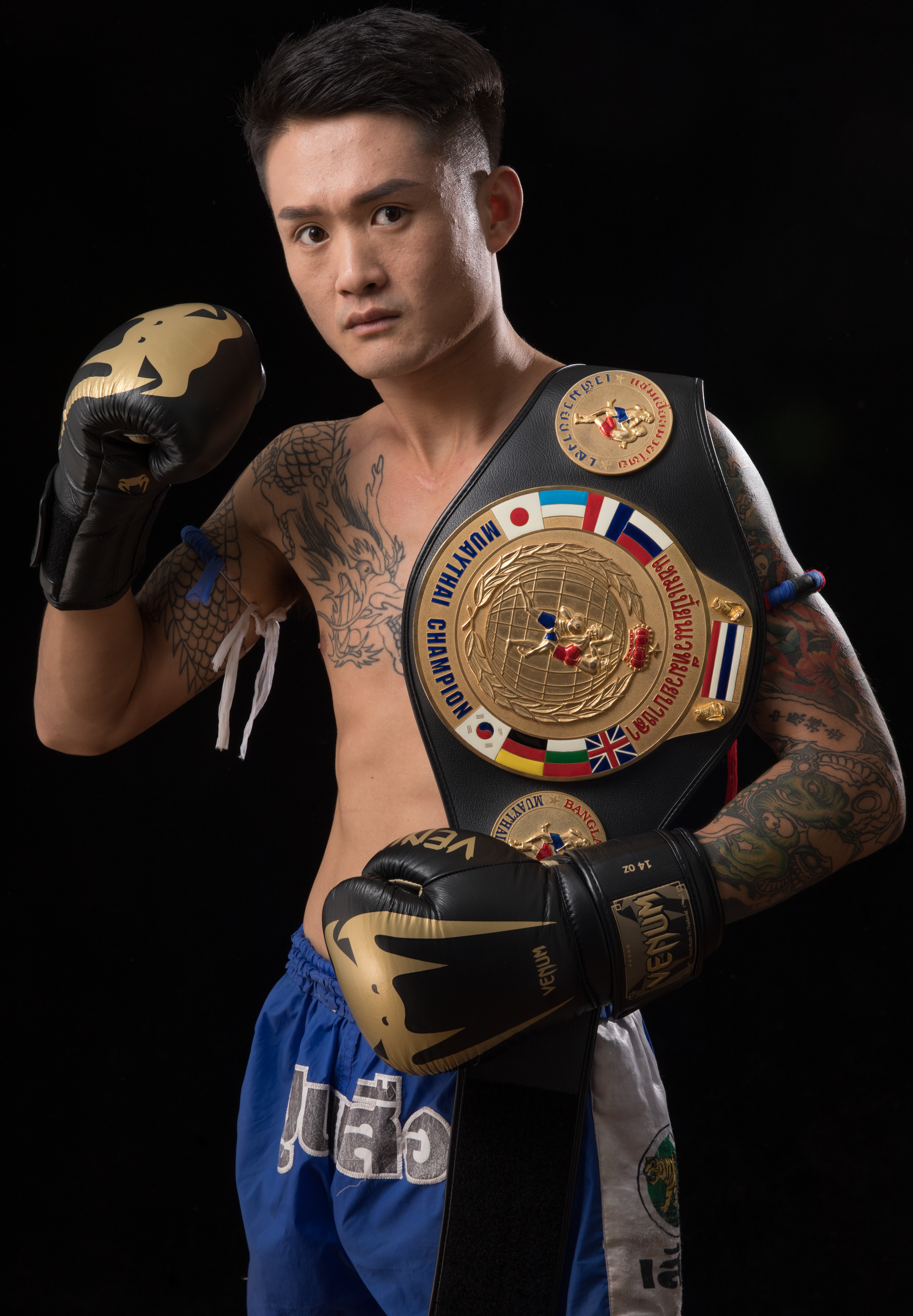 包含芬兰男子拳击夺冠，实力雄厚的词条