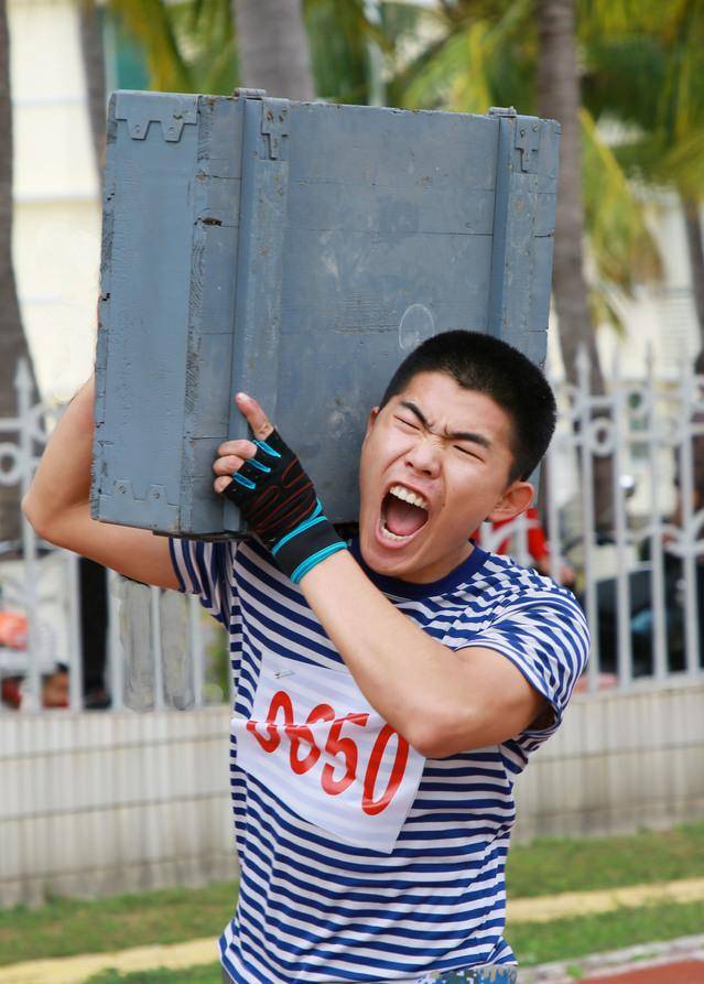 包含德国选手奋勇争先，稳居前茅！的词条