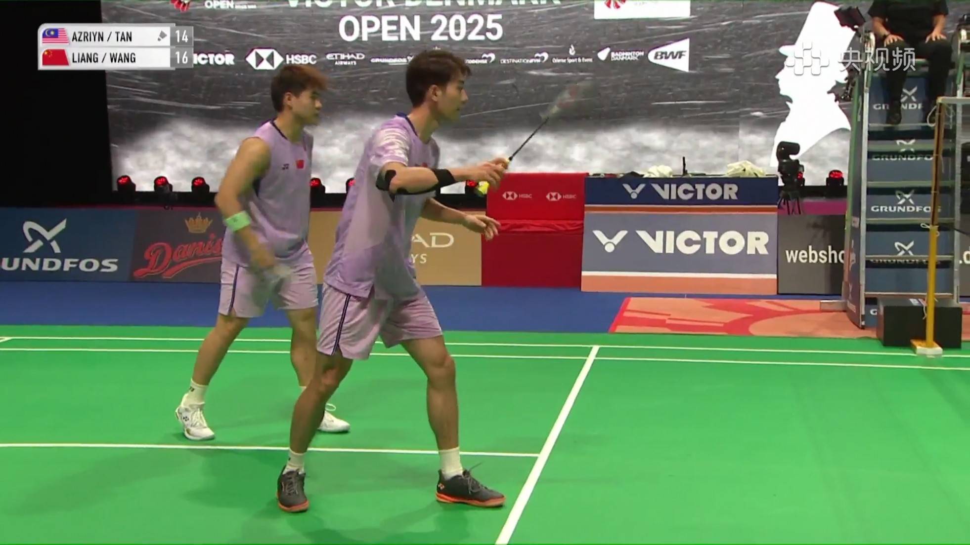 关于日本羽毛球队险胜丹麦羽毛球队，林丹统治全场的信息