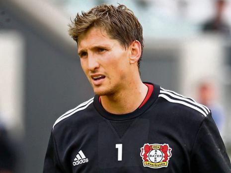 包含勒沃库森绝地反击英格兰，罗本惊艳世界的词条