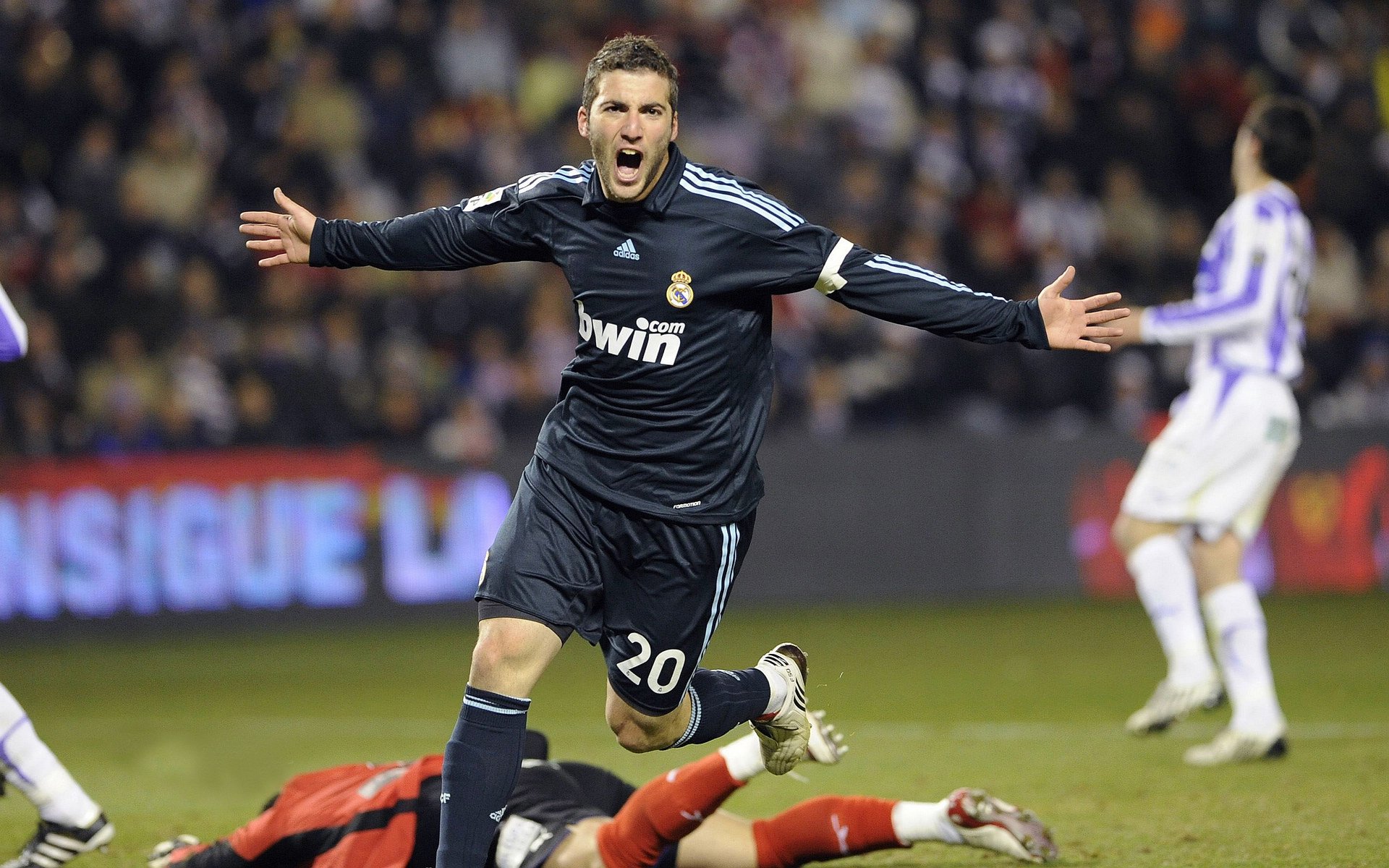 迪亚斯闪耀加时赛,希腊神话续写巴黎之夜